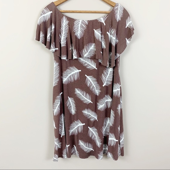 Hourglass Lilly Dresses & Skirts - 🌿 FINAL SALE Hourglass Lilly Feather Dress